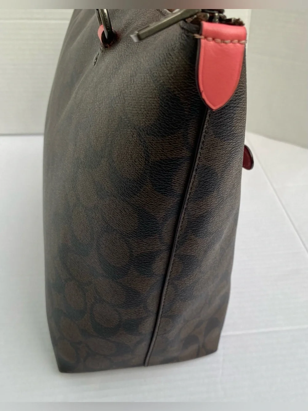 Coach GALLERY TOTE Brown Signature Tote with Pink Trim and Handles COACH BAGS 🩷